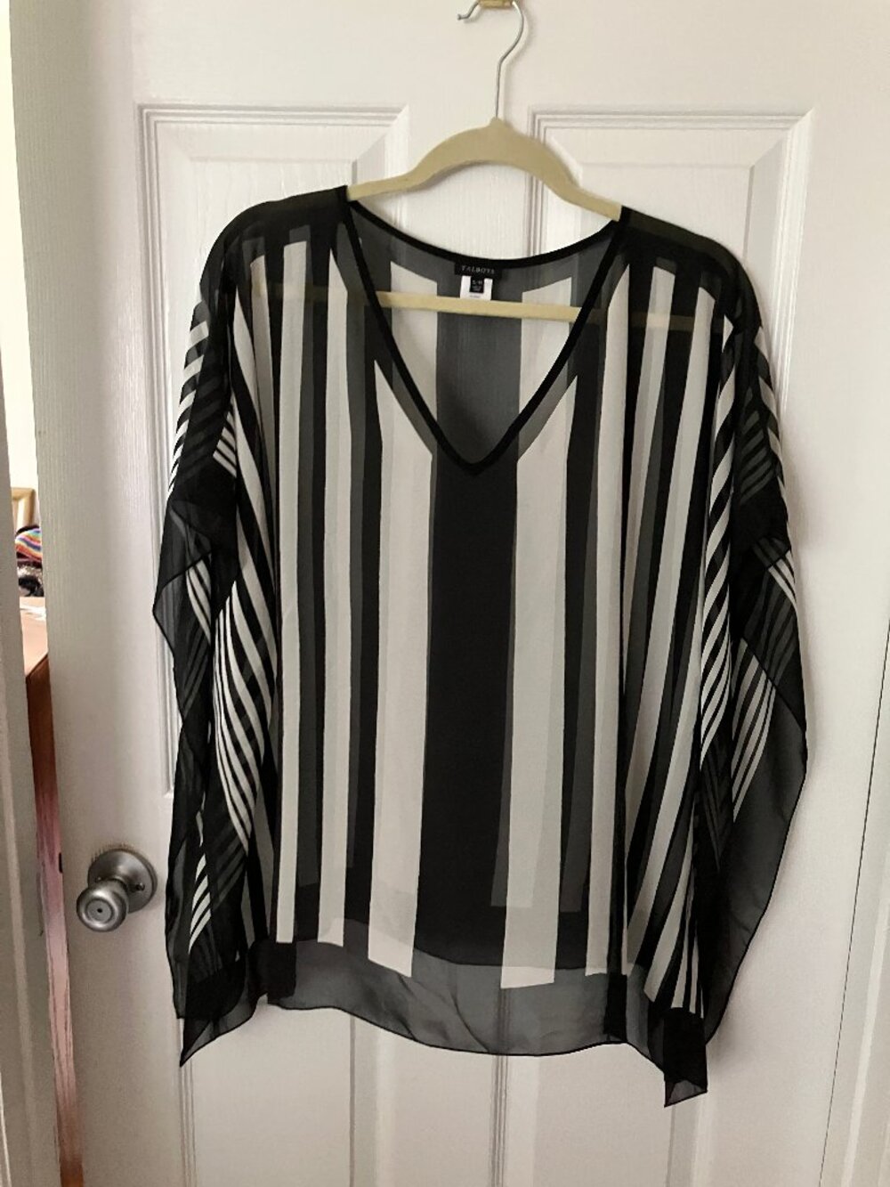 TALBOTS Black and White vertical striped V-neck Blouse Sheer batwing sleeve S/M
